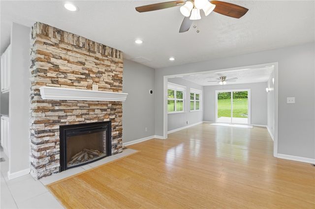 1966 Grange View Drive, Beavercreek, OH 45432