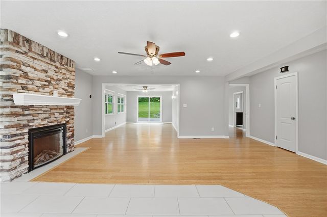 1966 Grange View Drive, Beavercreek, OH 45432