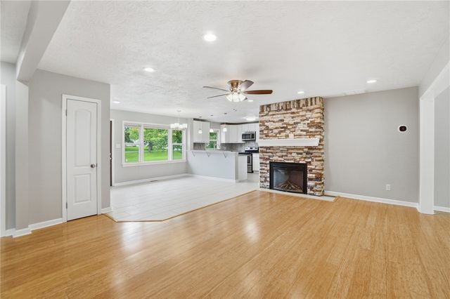 1966 Grange View Drive, Beavercreek, OH 45432