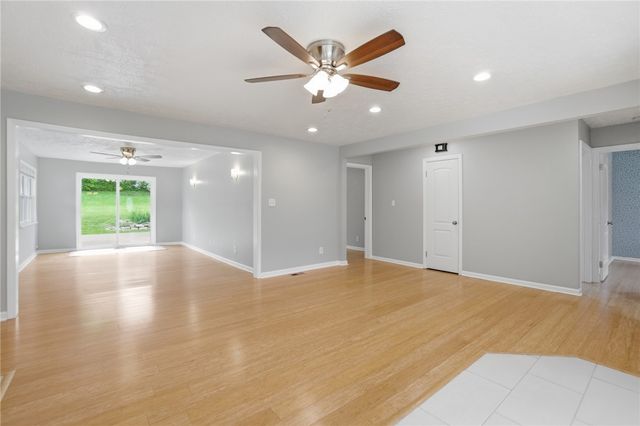 1966 Grange View Drive, Beavercreek, OH 45432