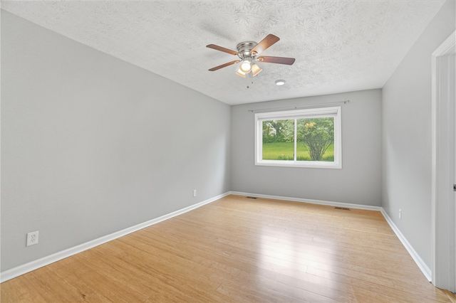 1966 Grange View Drive, Beavercreek, OH 45432
