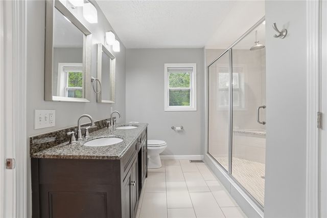 1966 Grange View Drive, Beavercreek, OH 45432