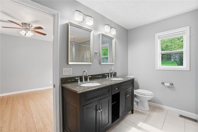 1966 Grange View Drive, Beavercreek, OH 45432