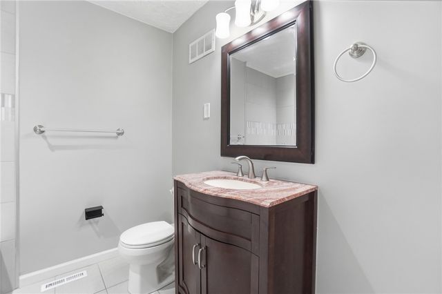 1966 Grange View Drive, Beavercreek, OH 45432