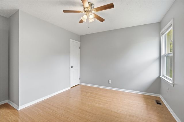 1966 Grange View Drive, Beavercreek, OH 45432