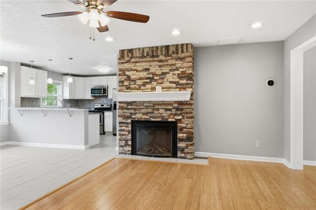 1966 Grange View Drive, Beavercreek, OH 45432