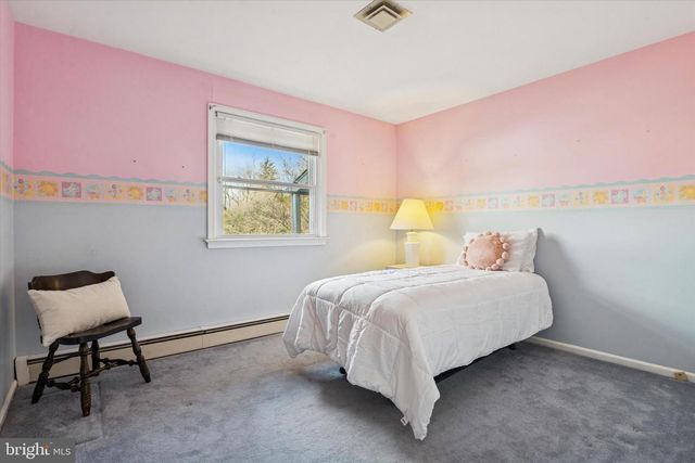 7 DALE LN, Wallingford, PA 19086