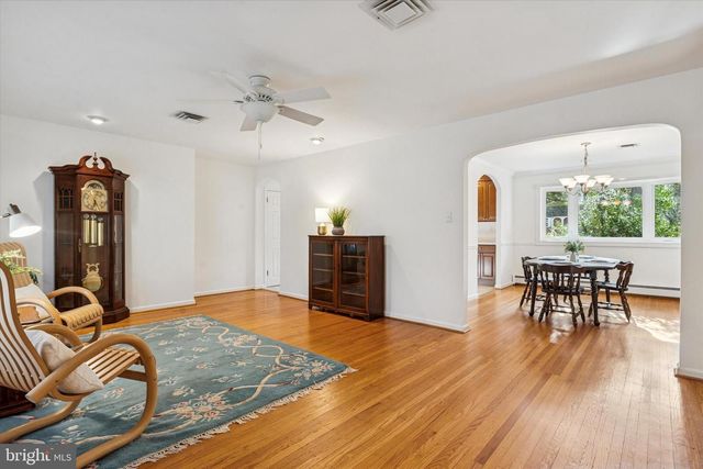 7 DALE LN, Wallingford, PA 19086