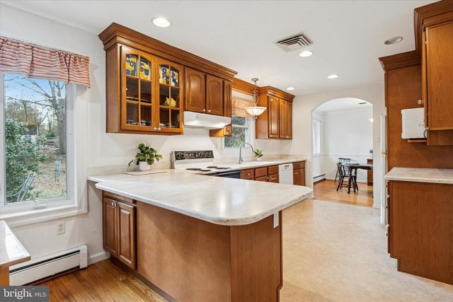 7 DALE LN, Wallingford, PA 19086