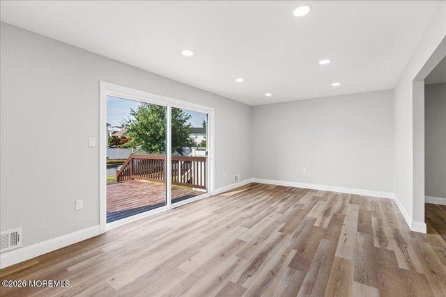 10 Begonia Court, Sayreville, NJ 08872