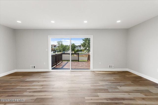 10 Begonia Court, Sayreville, NJ 08872
