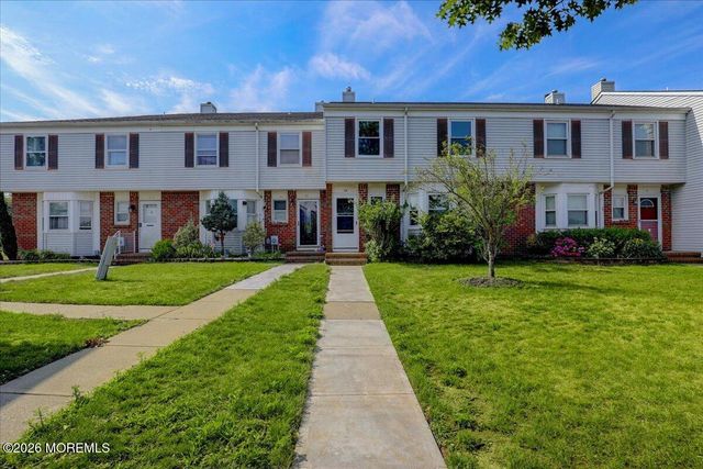 10 Begonia Court, Sayreville, NJ 08872