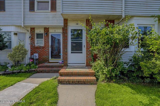 10 Begonia Court, Sayreville, NJ 08872