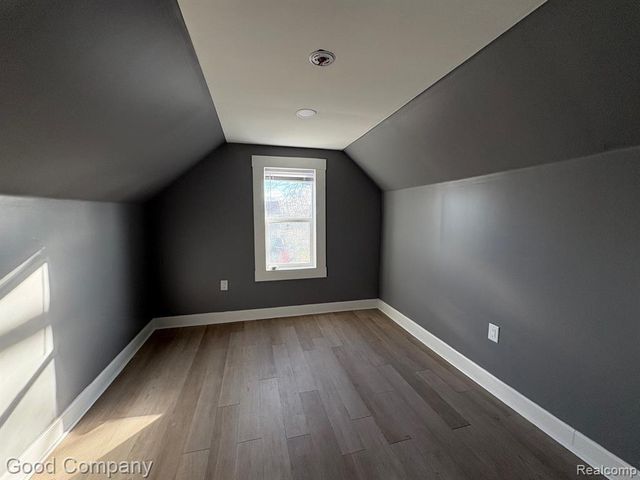 9390 Quincy Street, Detroit, MI 48204