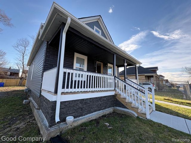 9390 Quincy Street, Detroit, MI 48204