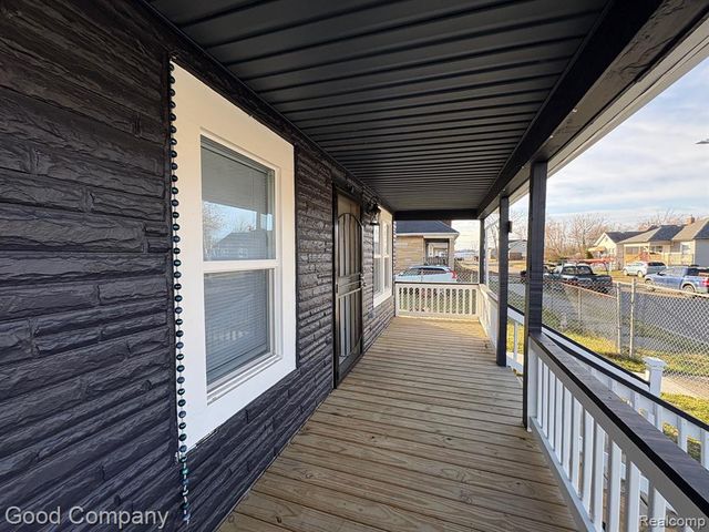 9390 Quincy Street, Detroit, MI 48204