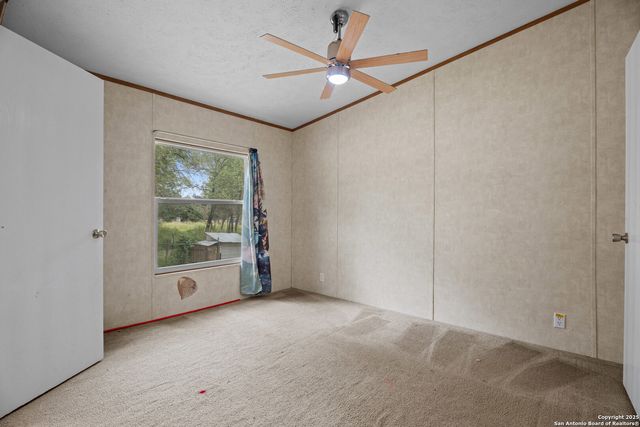1100 Big Leaf, San Antonio, TX 78264