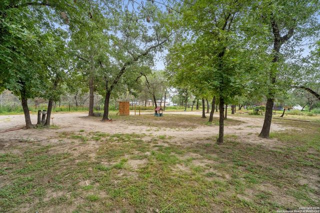 1100 Big Leaf, San Antonio, TX 78264