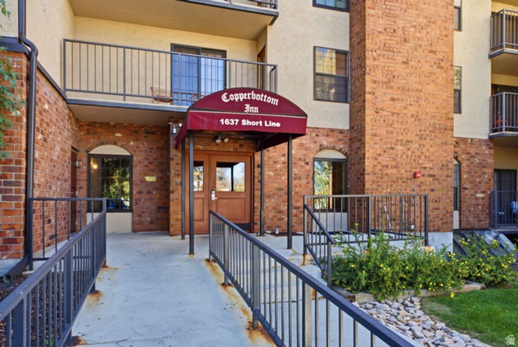 1637 SHORTLINE RD #106, Park City, UT 84060 — exterior