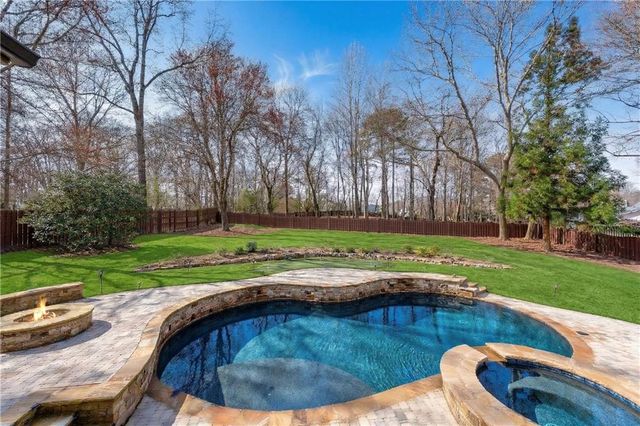 4211 Edgeworth Drive, Flowery Branch, GA 30542