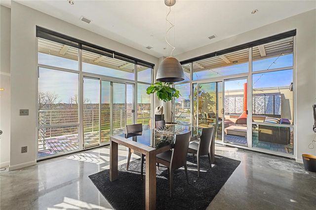 2000 S Promenade Boulevard 305D, Rogers, AR 72758