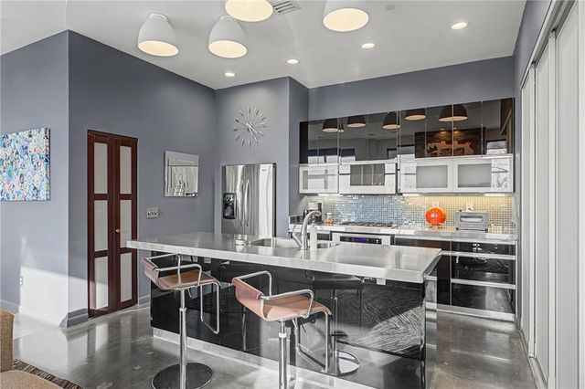 2000 S Promenade Boulevard 305D, Rogers, AR 72758