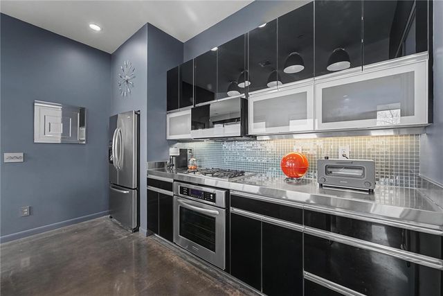 2000 S Promenade Boulevard 305D, Rogers, AR 72758