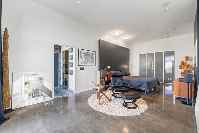 2000 S Promenade Boulevard 305D, Rogers, AR 72758