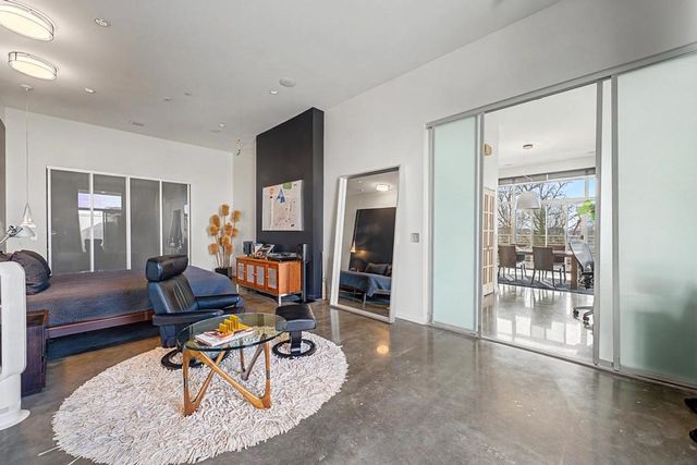 2000 S Promenade Boulevard 305D, Rogers, AR 72758