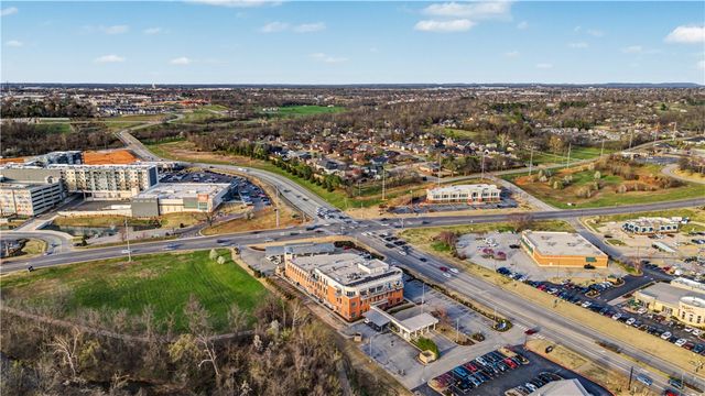 2000 S Promenade Boulevard 305D, Rogers, AR 72758
