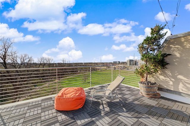 2000 S Promenade Boulevard 305D, Rogers, AR 72758