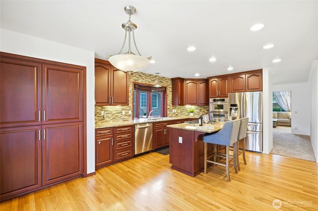 13945 SE 159th Place, Renton, WA 98058