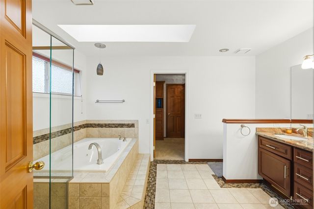 13945 SE 159th Place, Renton, WA 98058