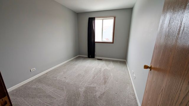 2716 Yorkshire Court, Aurora, IL 60502