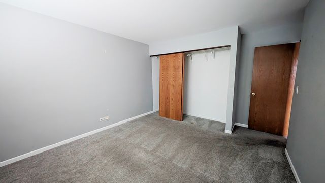2716 Yorkshire Court, Aurora, IL 60502