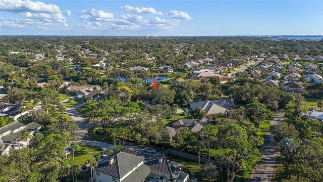 2371 LANDINGS CIRCLE, Bradenton, FL 34209
