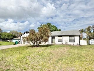 219 PEBBLE COURT, Deltona, FL 32725