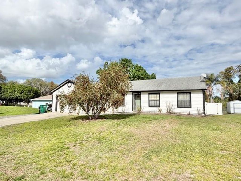 219 PEBBLE COURT, Deltona, FL 32725