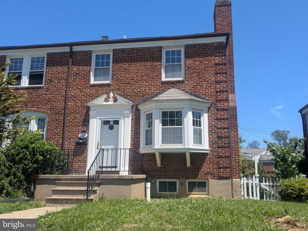 327 STRATFORD RD, Baltimore, MD 21228