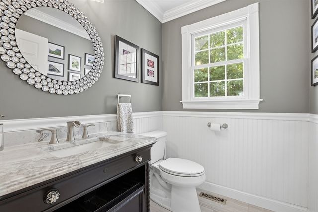 3 Stable Way, Medway, MA 02053