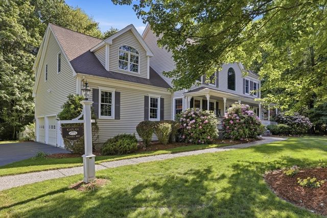 3 Stable Way, Medway, MA 02053
