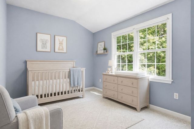 3 Stable Way, Medway, MA 02053