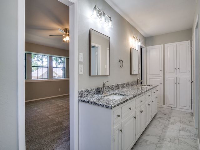 9523 Bellechase Road, Granbury, TX 76049