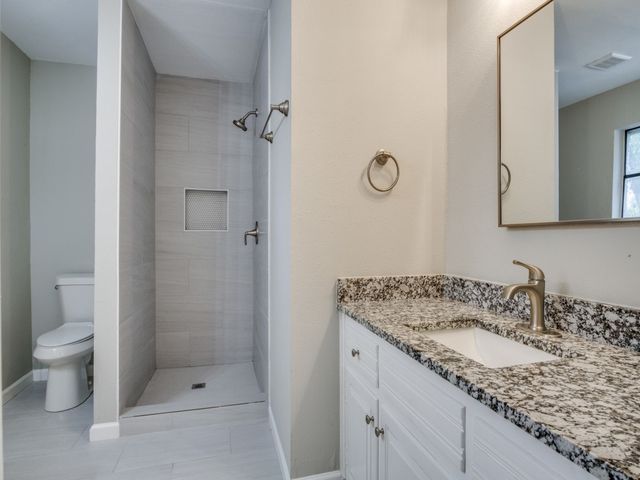 9523 Bellechase Road, Granbury, TX 76049