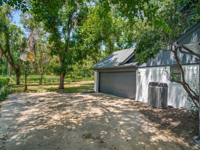 9523 Bellechase Road, Granbury, TX 76049