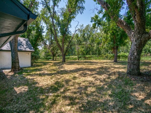9523 Bellechase Road, Granbury, TX 76049