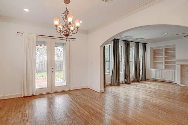 3218 Westridge Street, Houston, TX 77025