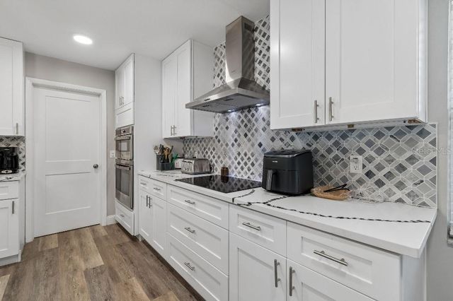 615 ROYAL CREST DRIVE, Brandon, FL 33511