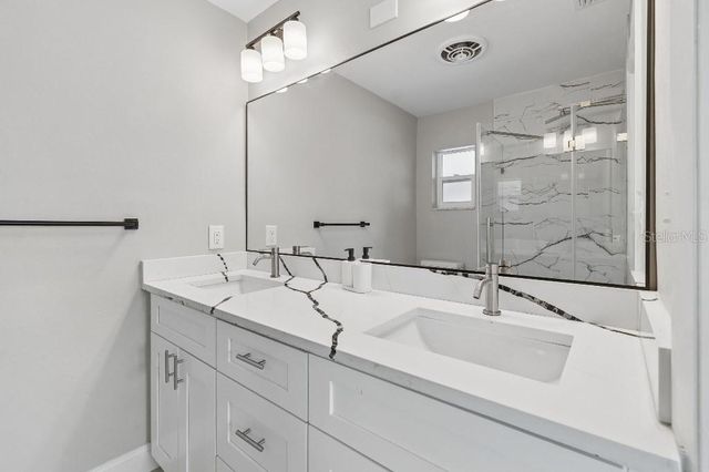 615 ROYAL CREST DRIVE, Brandon, FL 33511