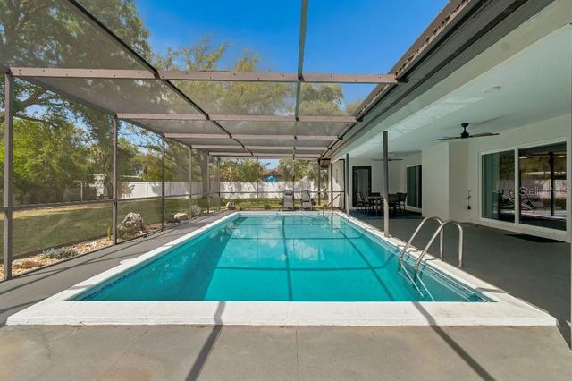 615 ROYAL CREST DRIVE, Brandon, FL 33511